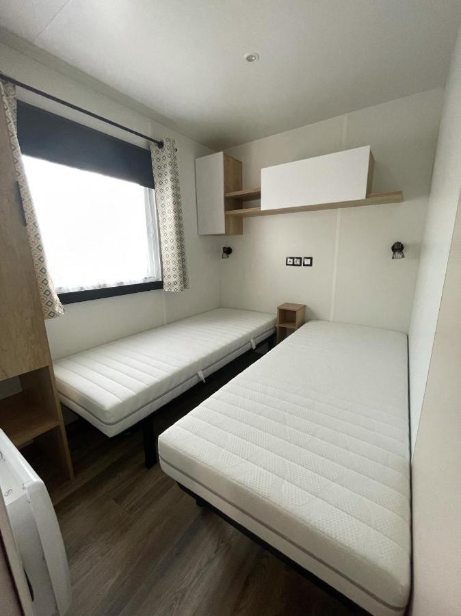 Vesna Mobil Home กาเนต์-อ็อง-รูสซียง ภายนอก รูปภาพ